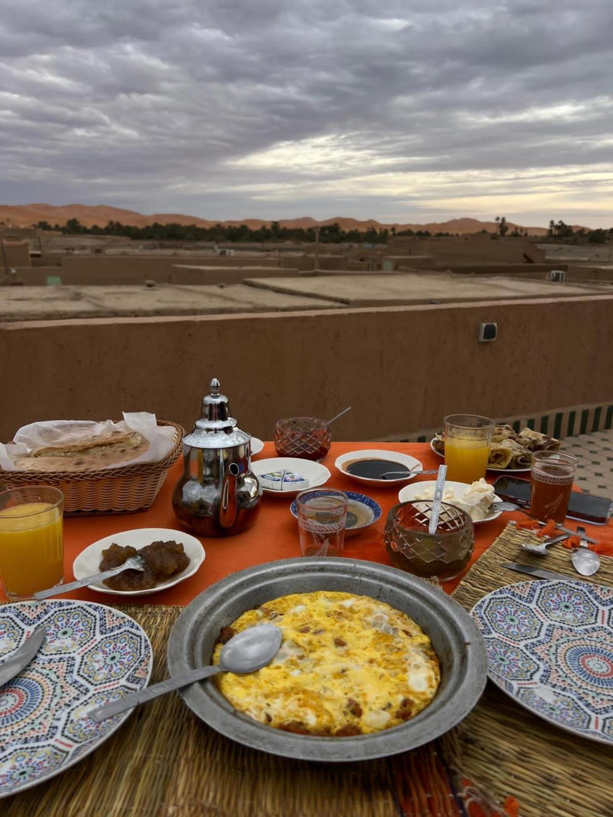 Hôtel Berber luxury camp à Merzouga Extérieur photo