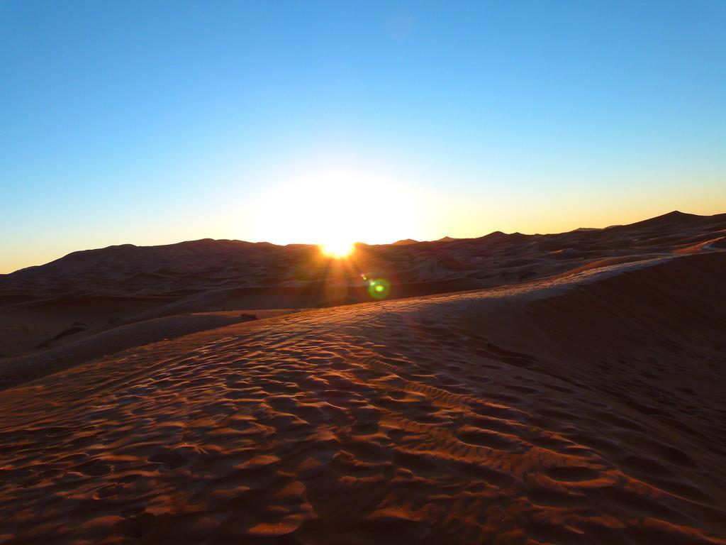 Hôtel Berber luxury camp à Merzouga Extérieur photo